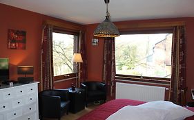 Green Hill Guest House And Apartment